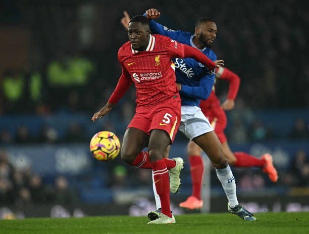 也渗透到他 也渗透到他